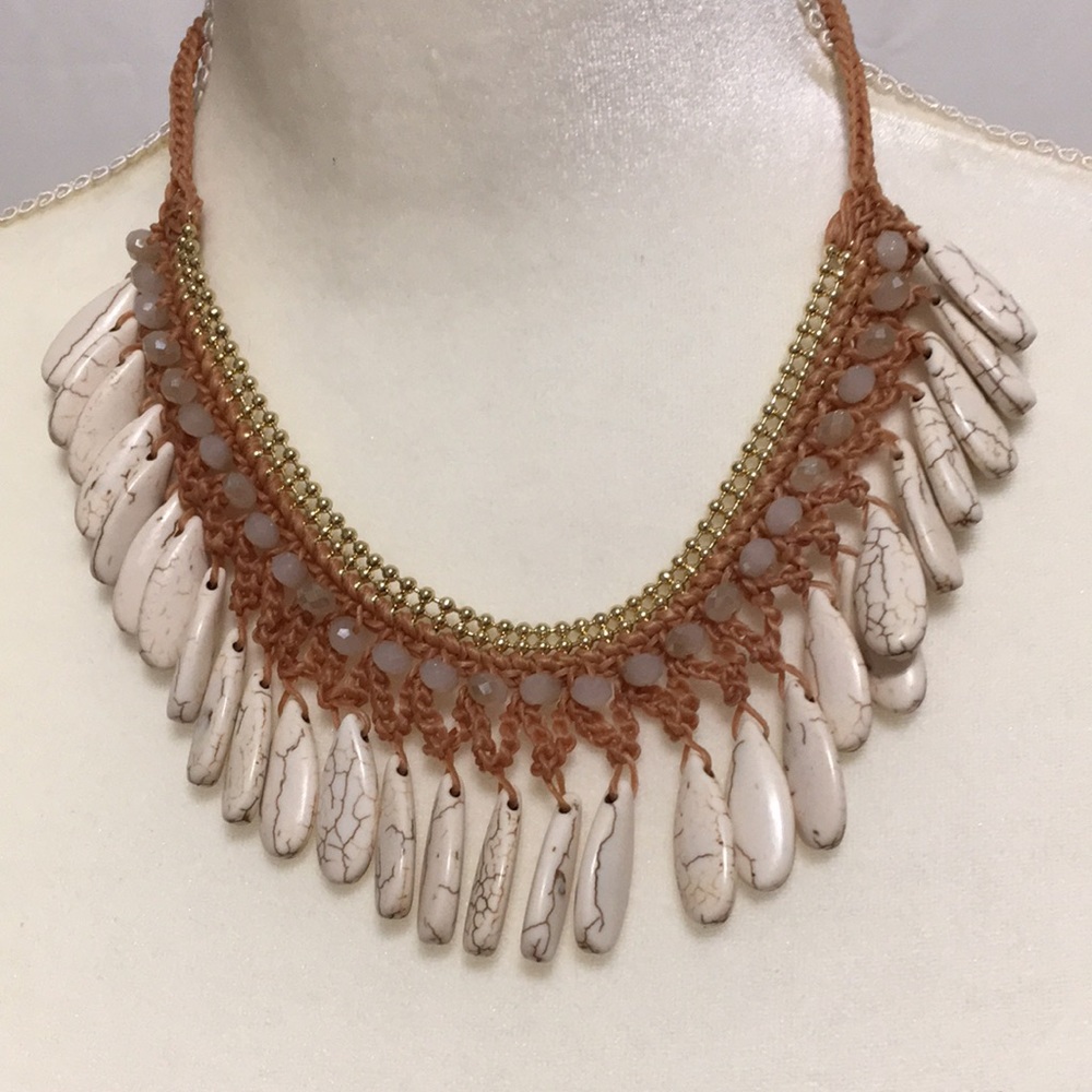 NWOT EASTERN SERENITY CROCHET BEADED NECKLACE